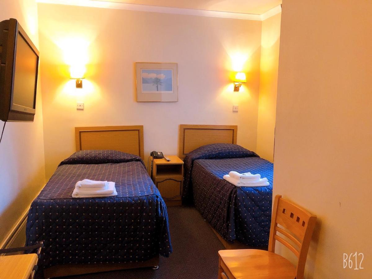 The Brompton Hotel Лондон Екстериор снимка