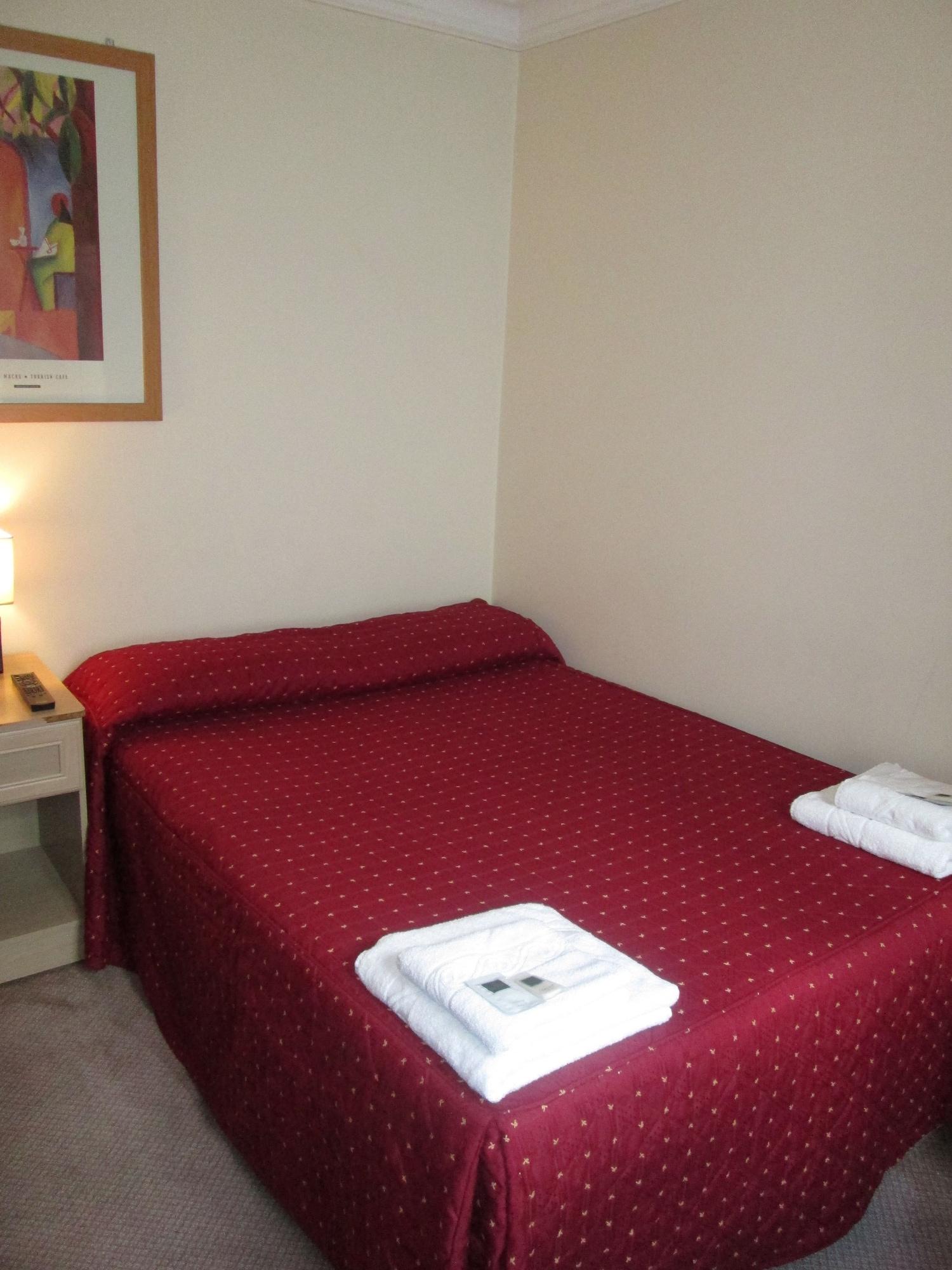 The Brompton Hotel Лондон Екстериор снимка