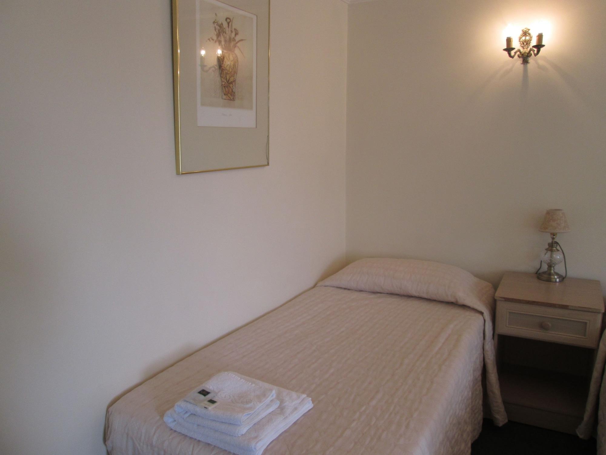 The Brompton Hotel Лондон Екстериор снимка