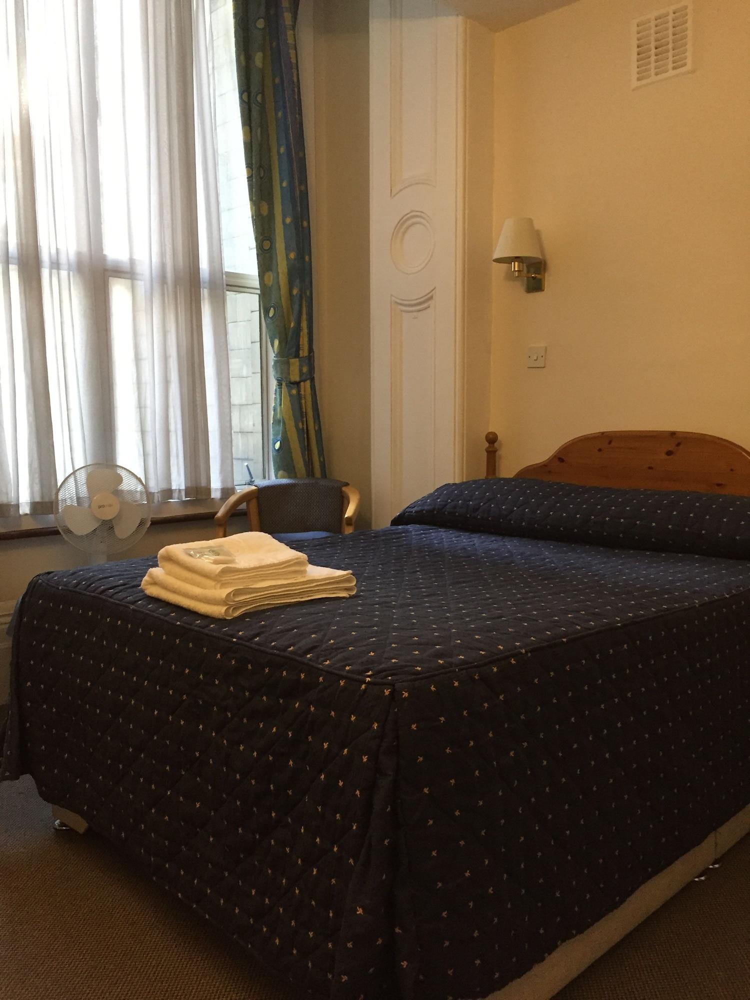 The Brompton Hotel Лондон Екстериор снимка