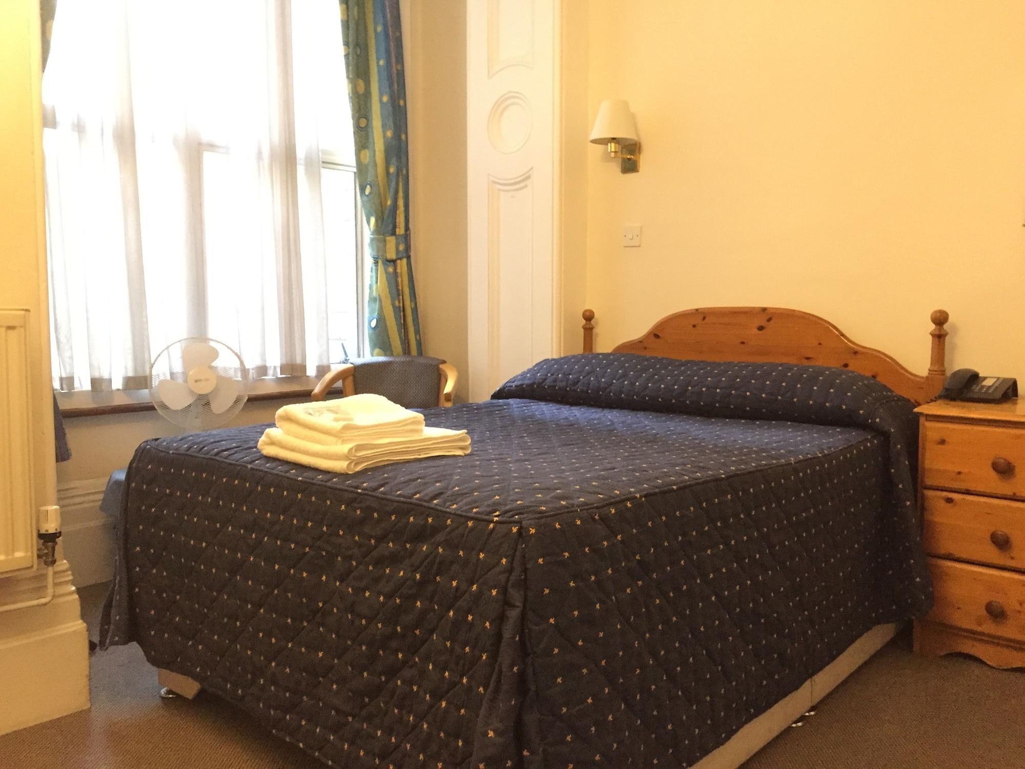 The Brompton Hotel Лондон Екстериор снимка