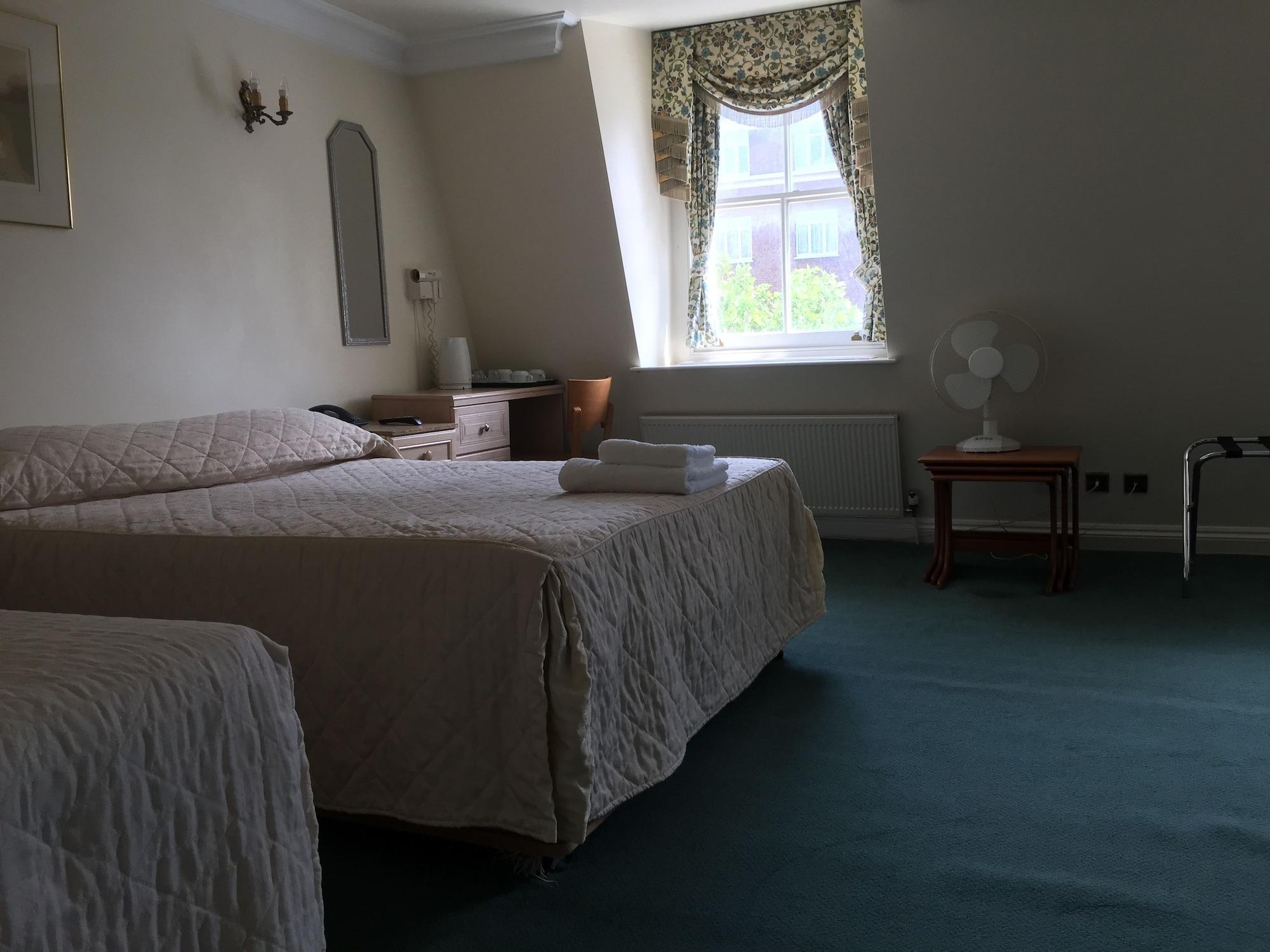 The Brompton Hotel Лондон Екстериор снимка