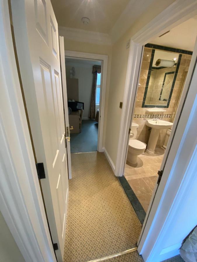 The Brompton Hotel Лондон Екстериор снимка