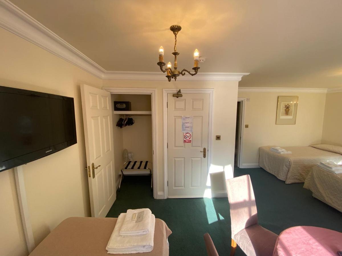 The Brompton Hotel Лондон Екстериор снимка